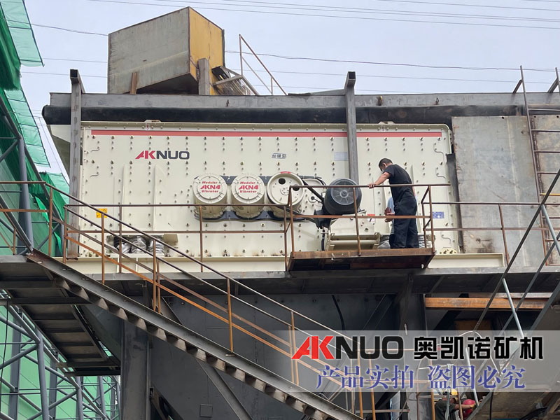模塊化框架型振動篩安裝現(xiàn)場